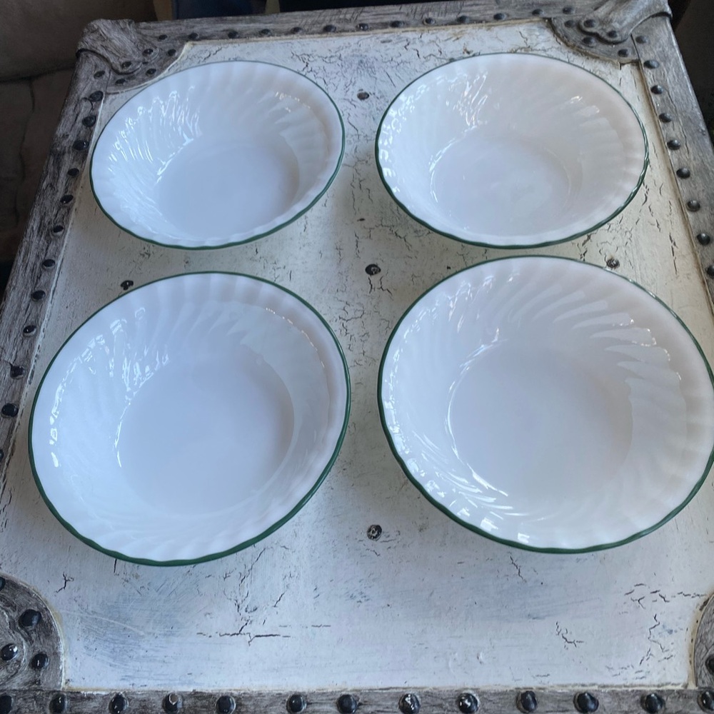 4 Corelle Callaway 22 oz  Cereal Bowls